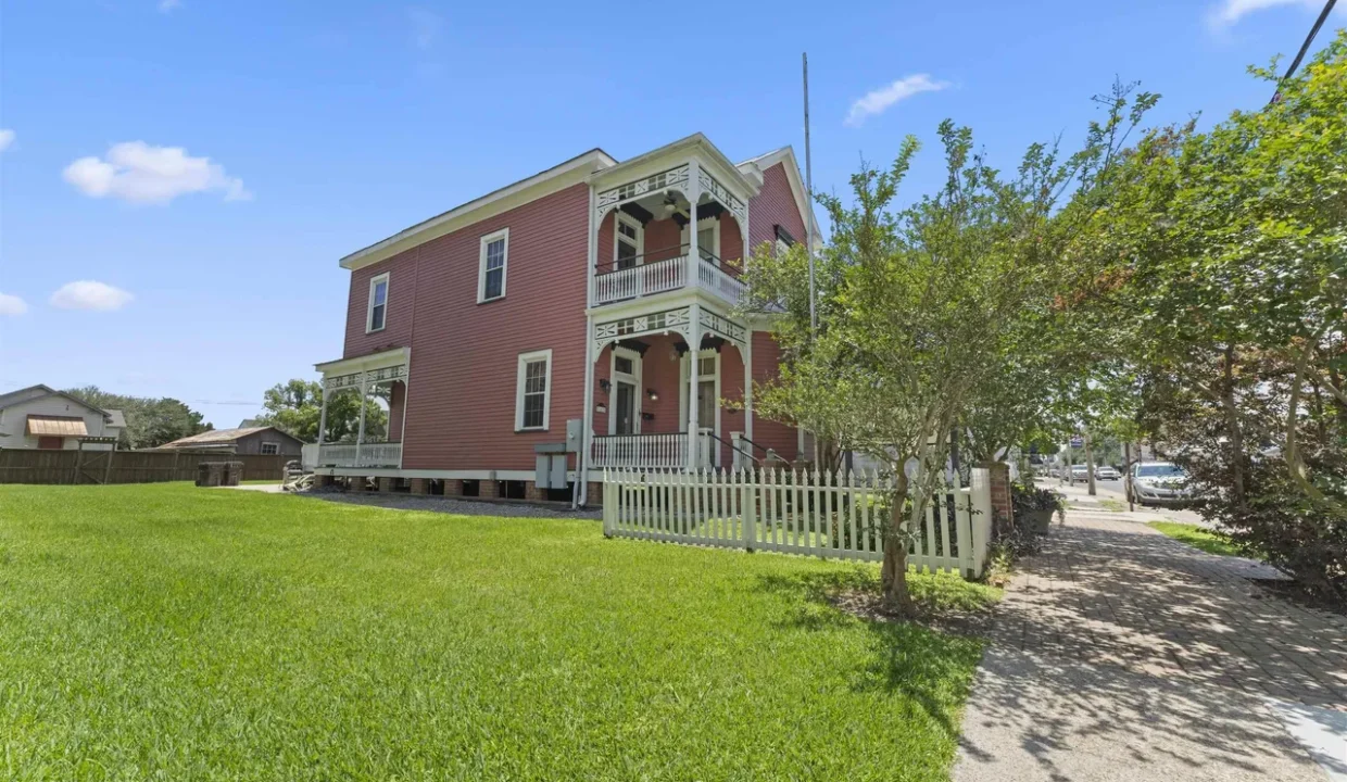 df8414a0148328dc1dac124b390211cal-m1387528217rd-w1280_h960